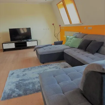 Apartment Jakalar *